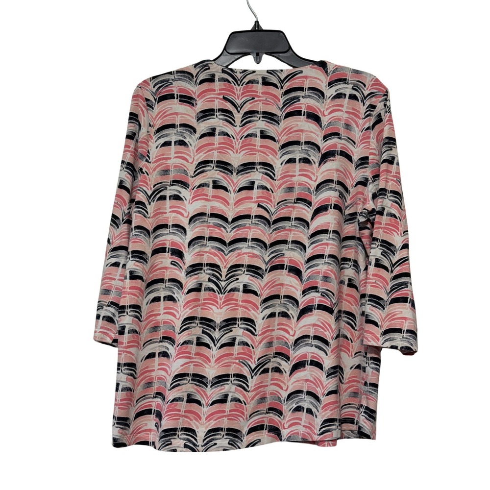 Weekends by Chico's Pink Black Abstract Print V-Neck 3/4 Sleeve‎ Top Size 2 - Picture 3 of 5
